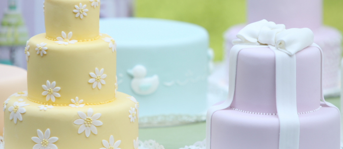 Dummy cake, come usare le basi in polistirolo per il cake design